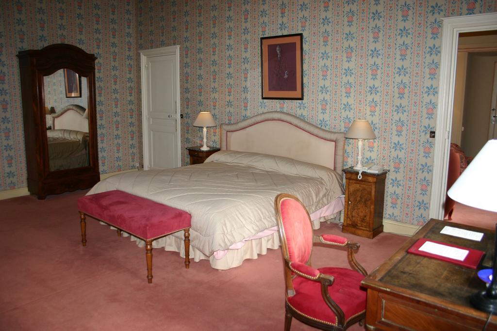 Chateau De La Verrerie Otel Aubigny-sur-Nère Oda fotoğraf